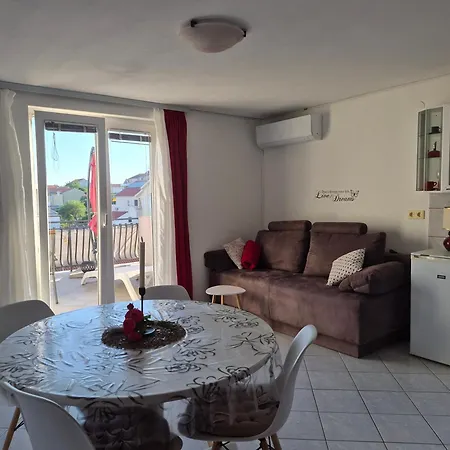 Apartment Boutique Julija *