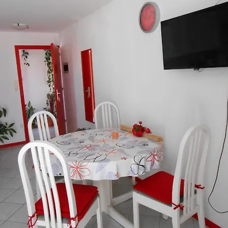 Apartment Boutique Julija