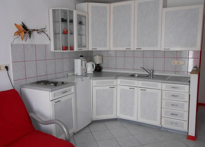 Boutique Julija Βόντιτσε